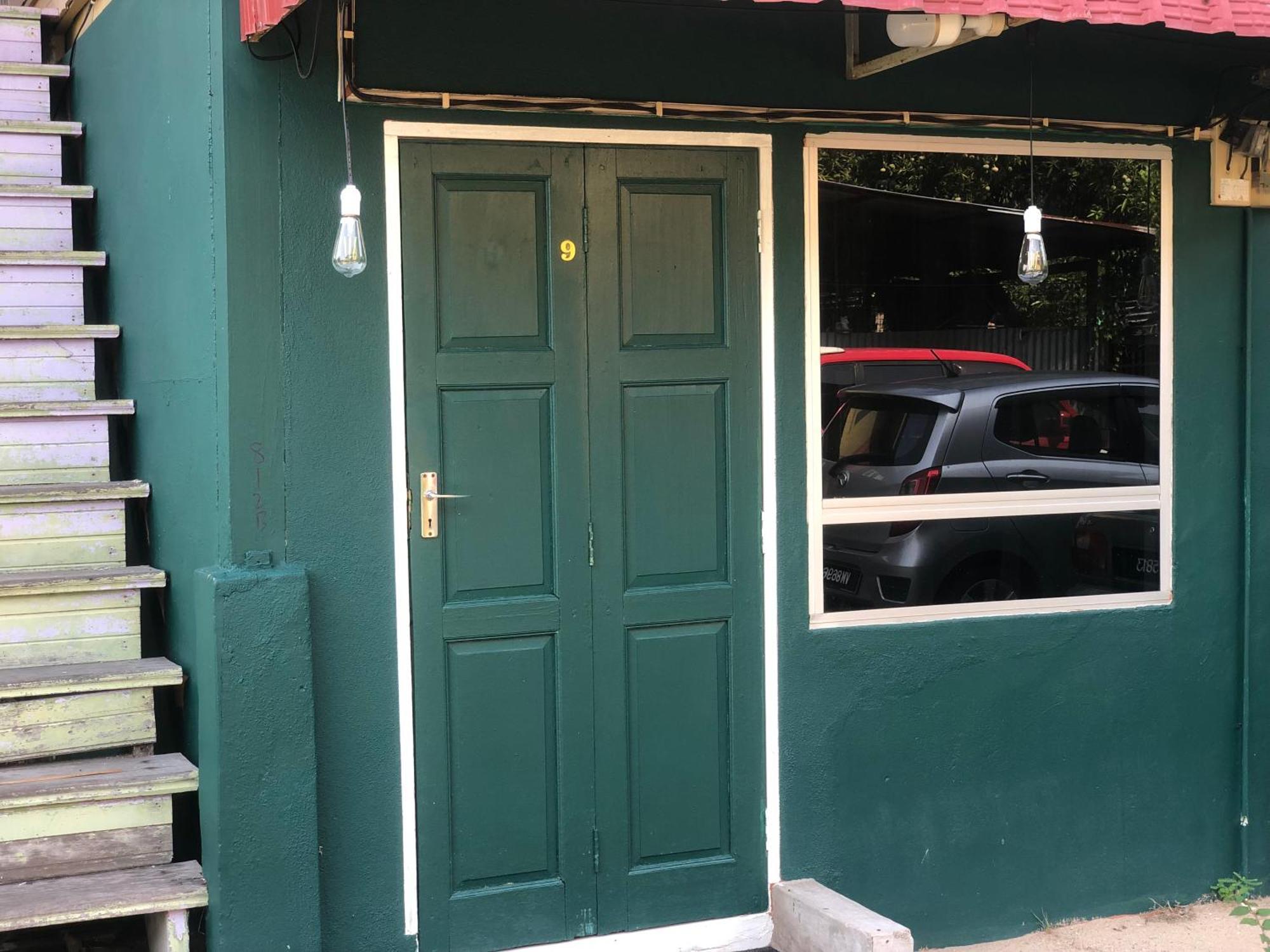 Apartamento Rumah Tepi Istana Kuala Terengganu Exterior foto